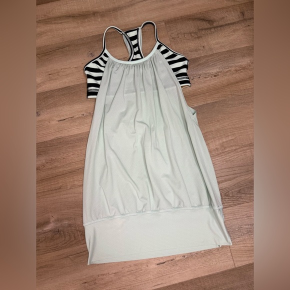 Lululemon no limits tank top in mint green and black - Picture 7 of 9